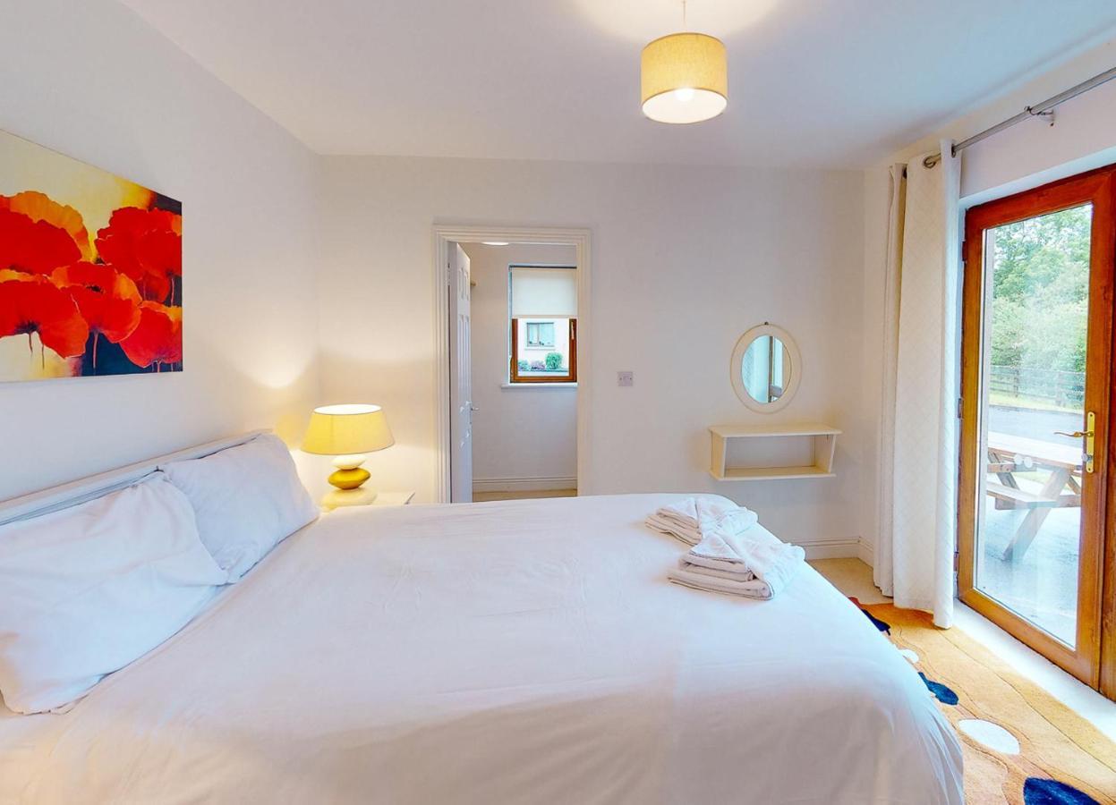 Lakeside Holiday Homes - Type B By Trident Holiday Homes Killaloe Dış mekan fotoğraf