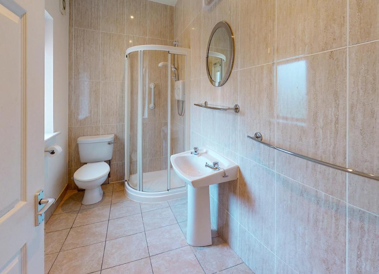 Lakeside Holiday Homes - Type B By Trident Holiday Homes Killaloe Dış mekan fotoğraf